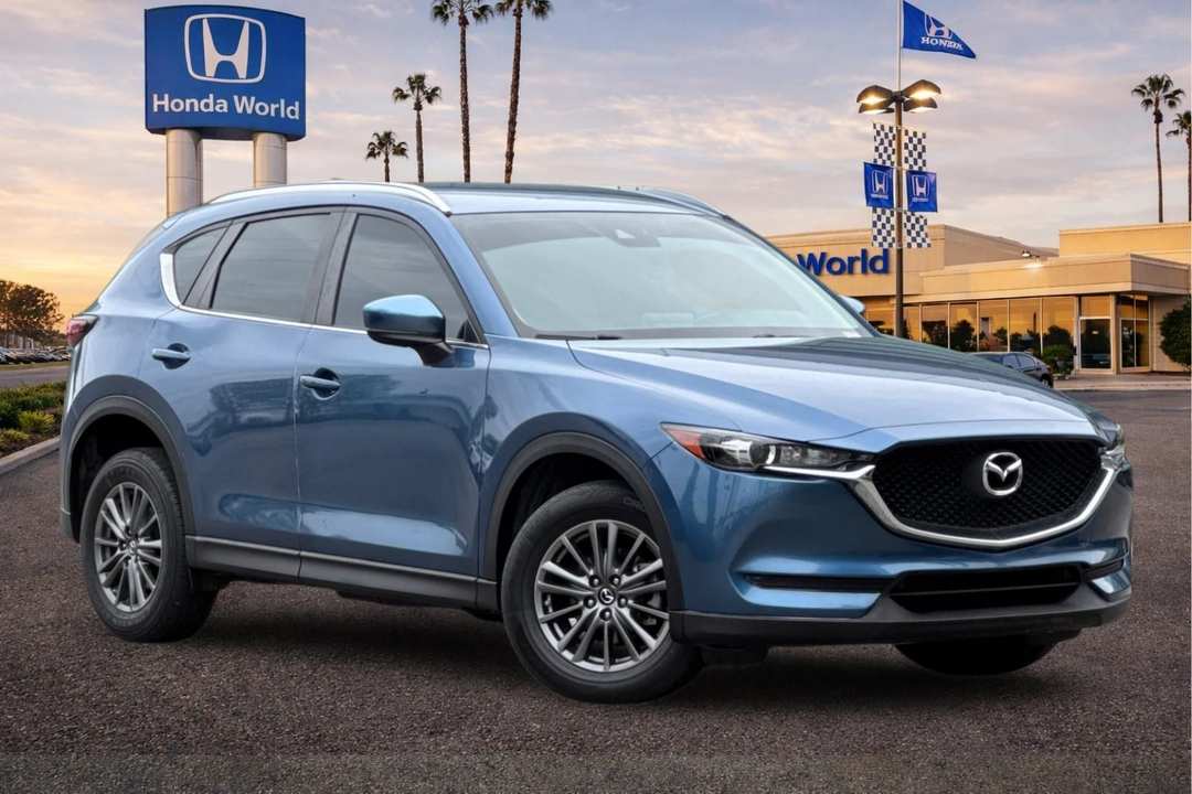 2018 MAZDA CX-5 Sport - Image 2