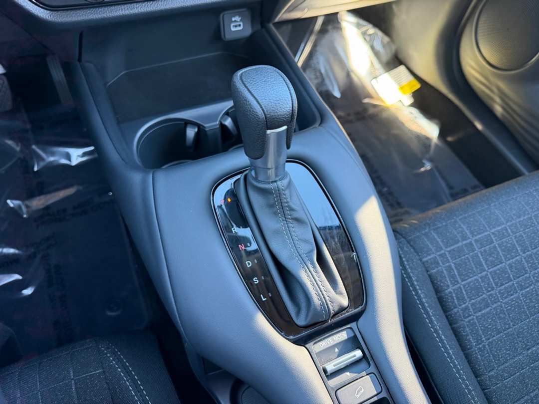 2025 Honda HR-V LX - Image 24