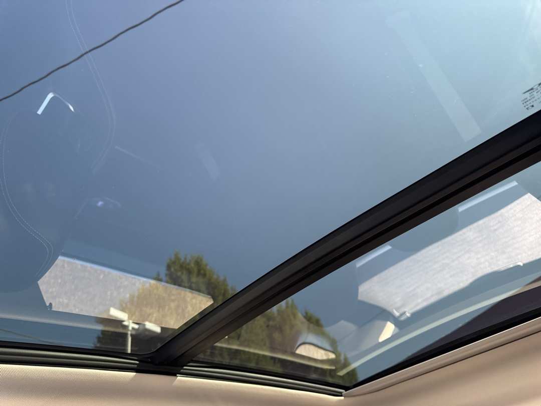 2026 Genesis Electrified Gv70 - Image 35