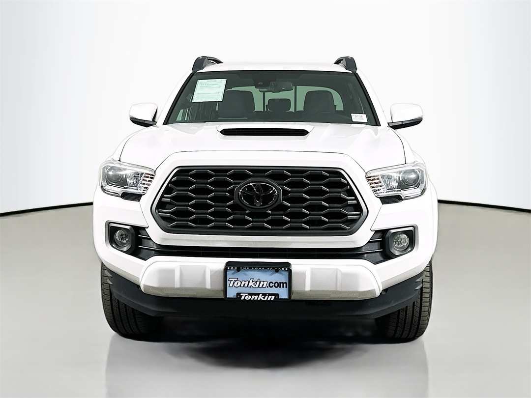 2022 Toyota Tacoma TRD Sport - Image 2