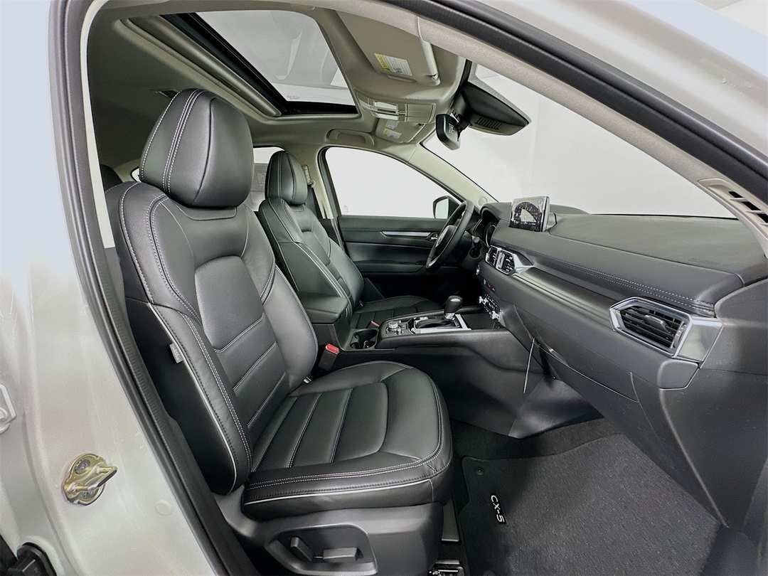 2025 MAZDA CX-5 2.5 S Preferred Package - Image 29