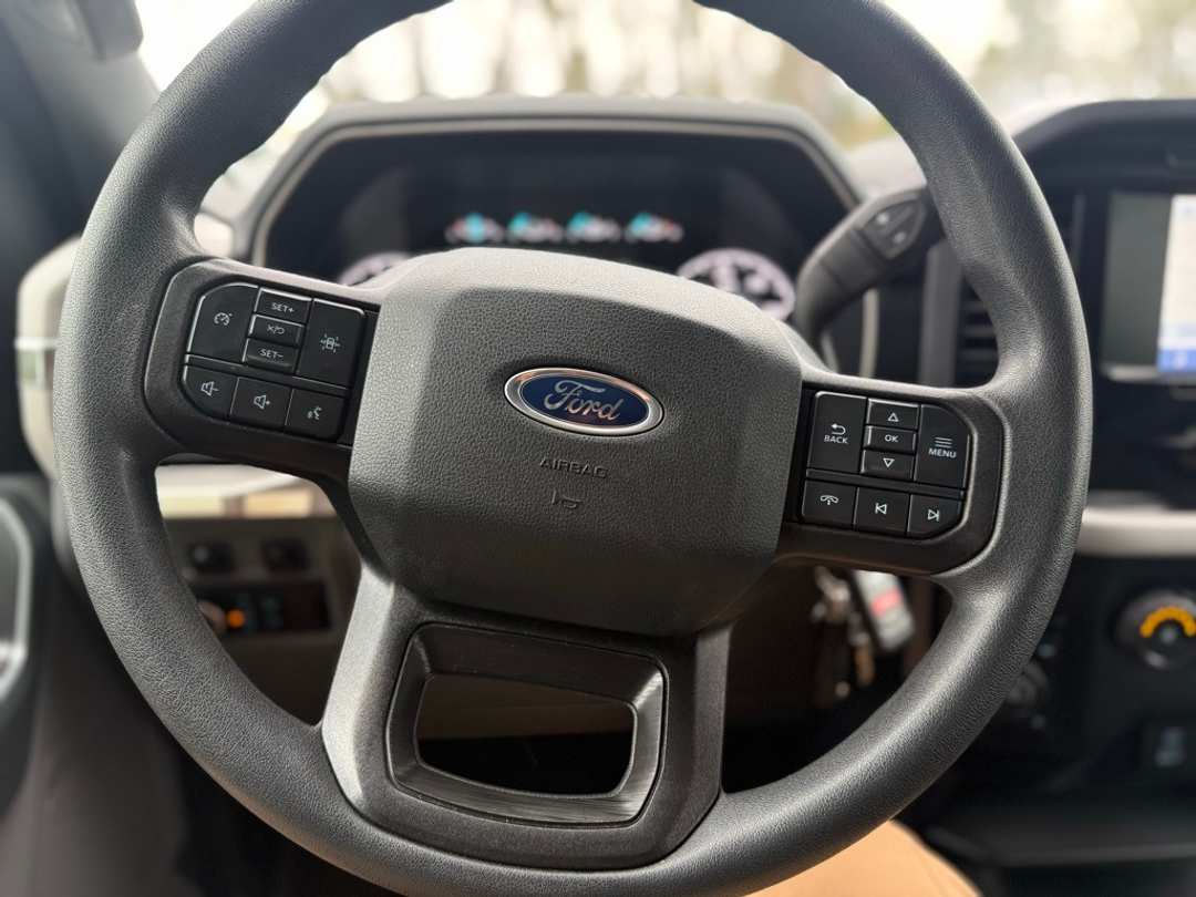 2023 Ford F-150 XLT - Image 33