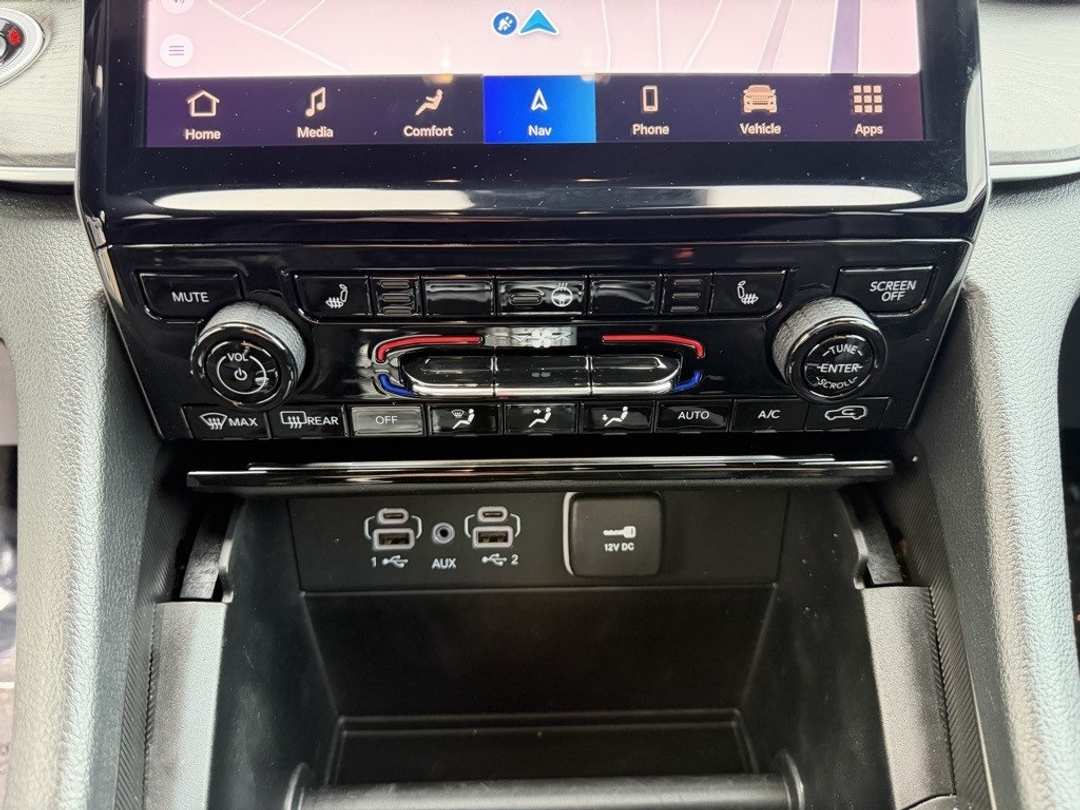 2025 Jeep Grand Cherokee 4xe - Image 24