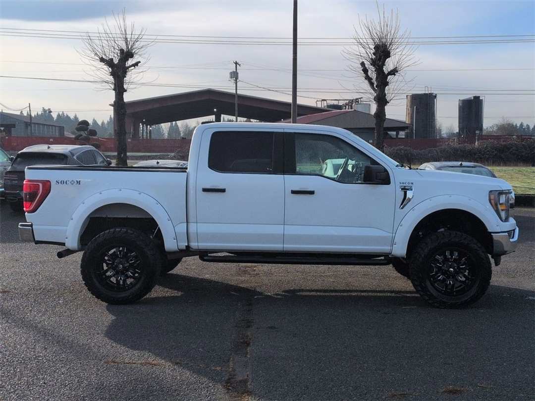 2023 Ford F-150 XL - Image 6