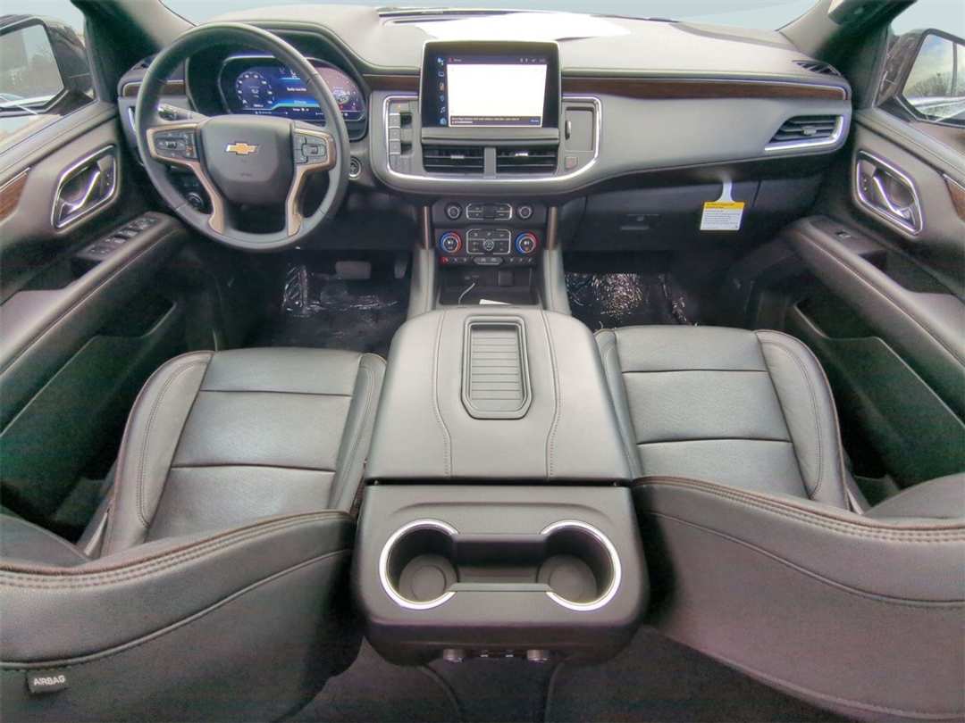 2023 Chevrolet Suburban High Country - Image 22