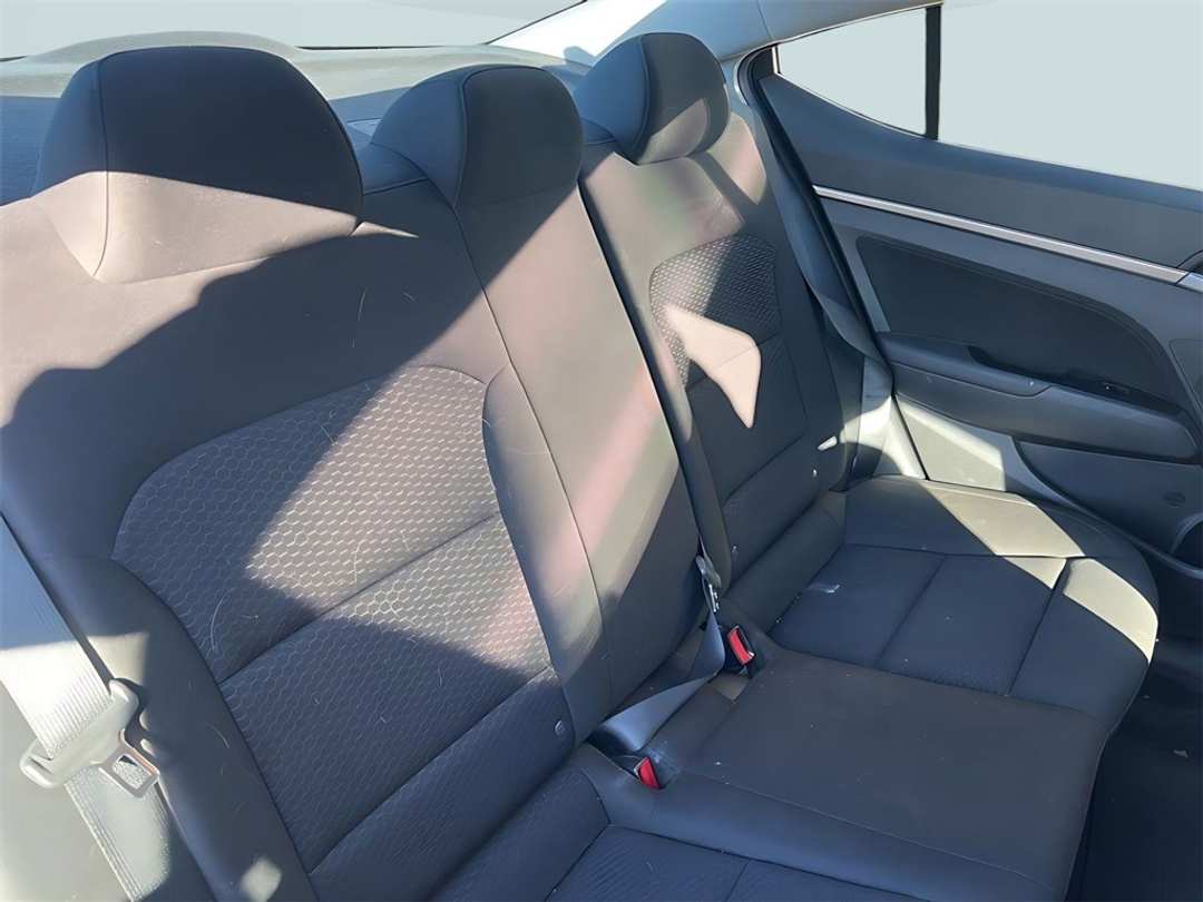 2020 Hyundai Elantra Value Edition - Image 11