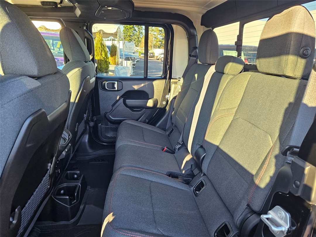 2026 Jeep Gladiator Rubicon - Image 30