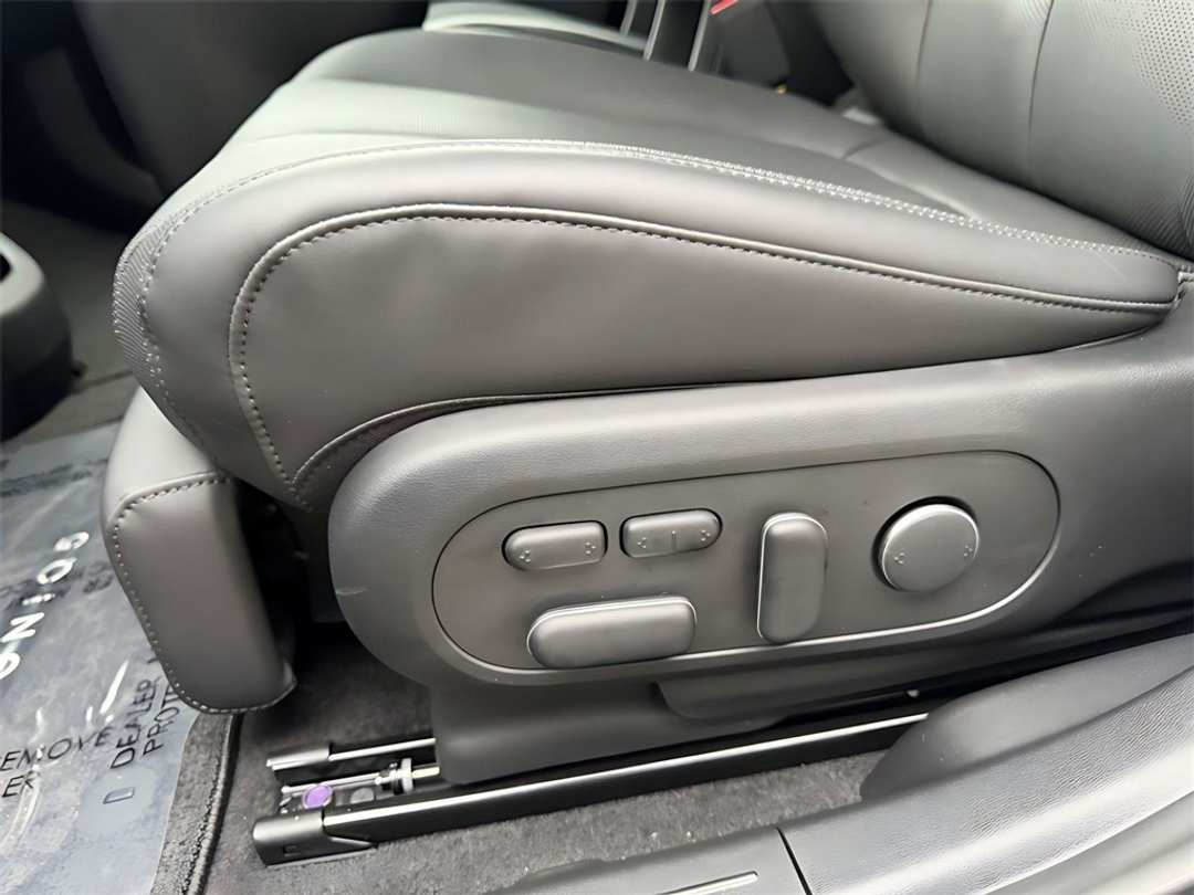2026 Hyundai Ioniq 5 Limited - Image 15