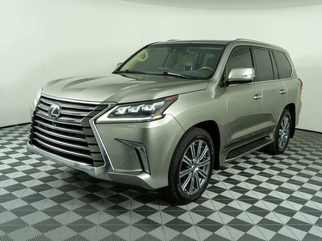 2016 Lexus Lx 570 - Image 2