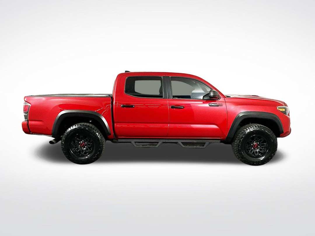 2017 Toyota Tacoma TRD Pro - Image 9