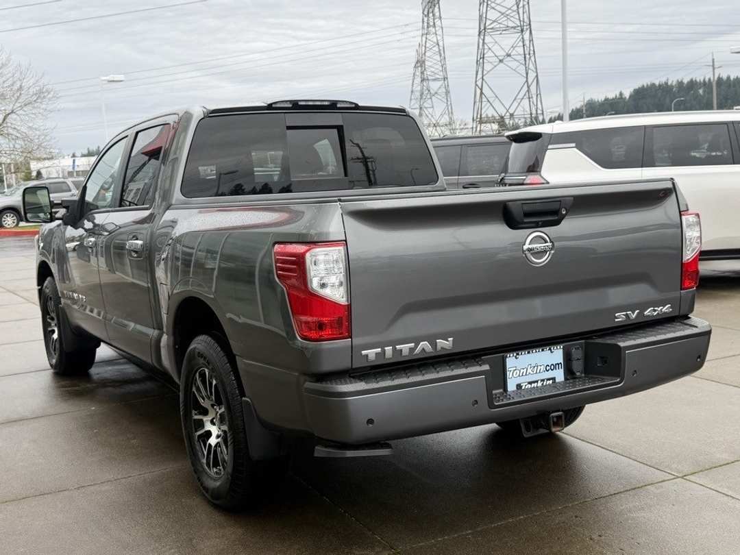 2020 Nissan Titan SV - Image 5