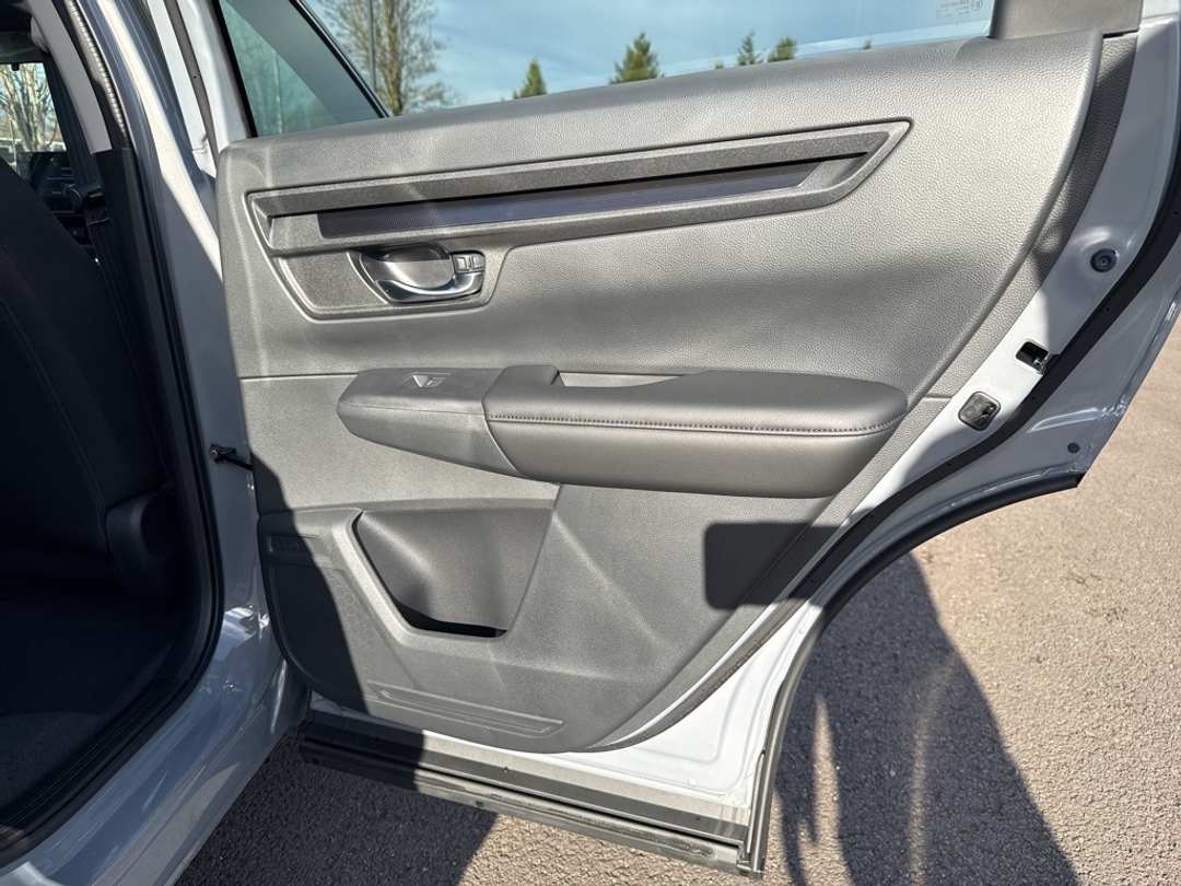 2026 Honda CR-V LX - Image 16