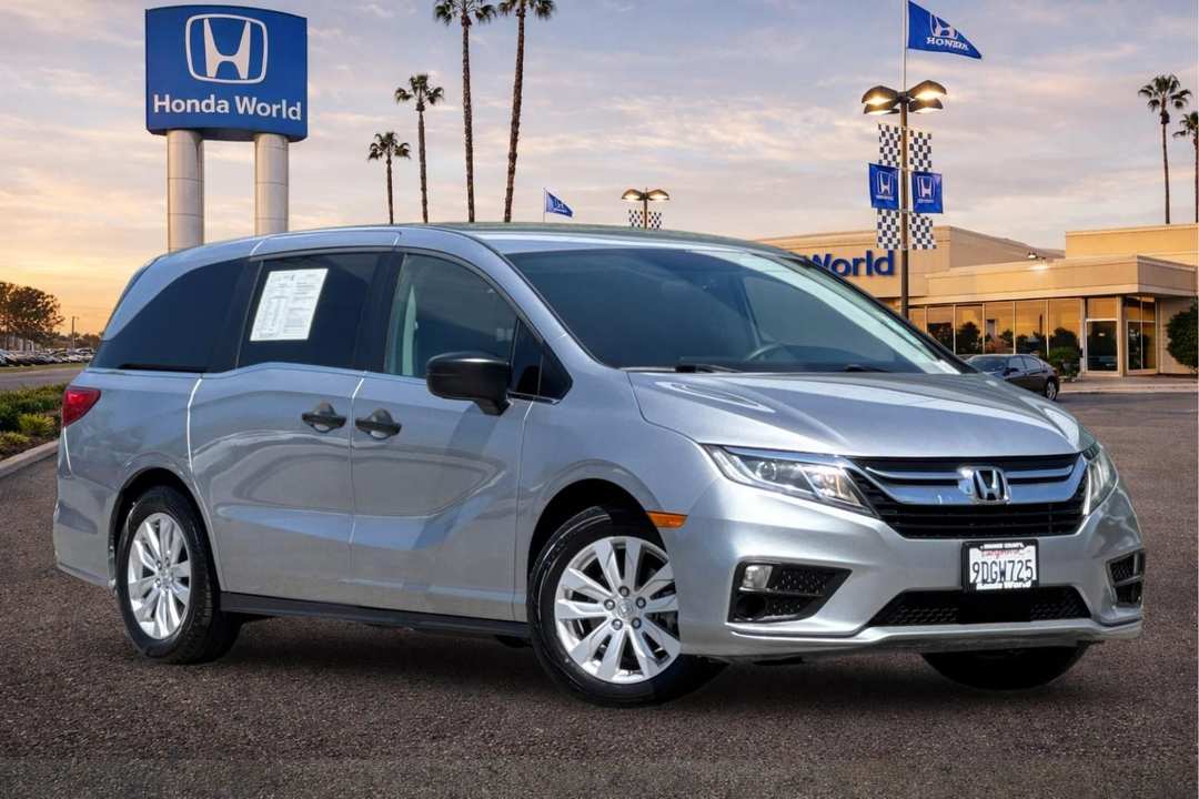 2019 Honda Odyssey LX - Image 2