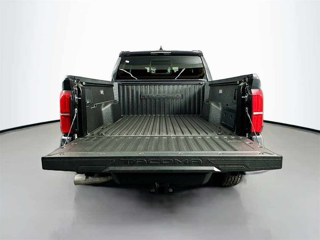 2025 Toyota Tacoma TRD Off Road - Image 27