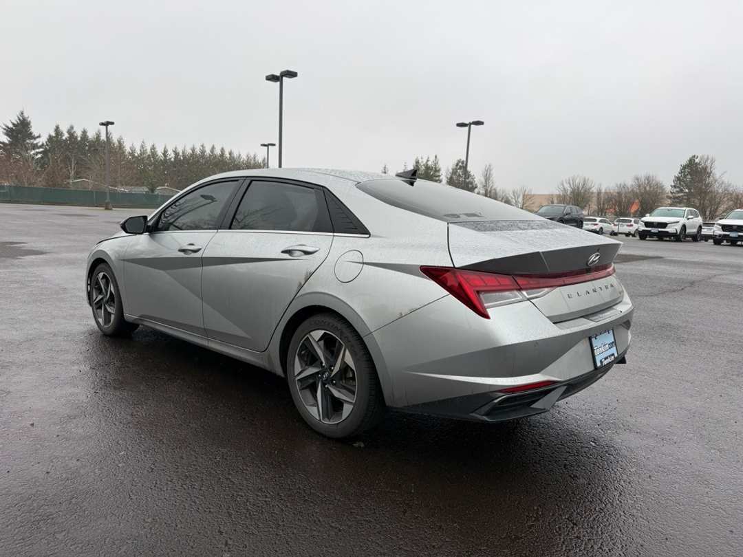 2021 Hyundai Elantra Limited - Image 5