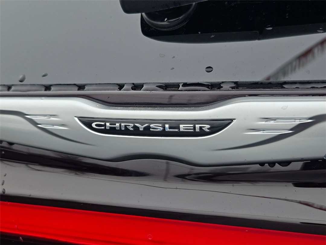 2026 Chrysler Pacifica Select - Image 33
