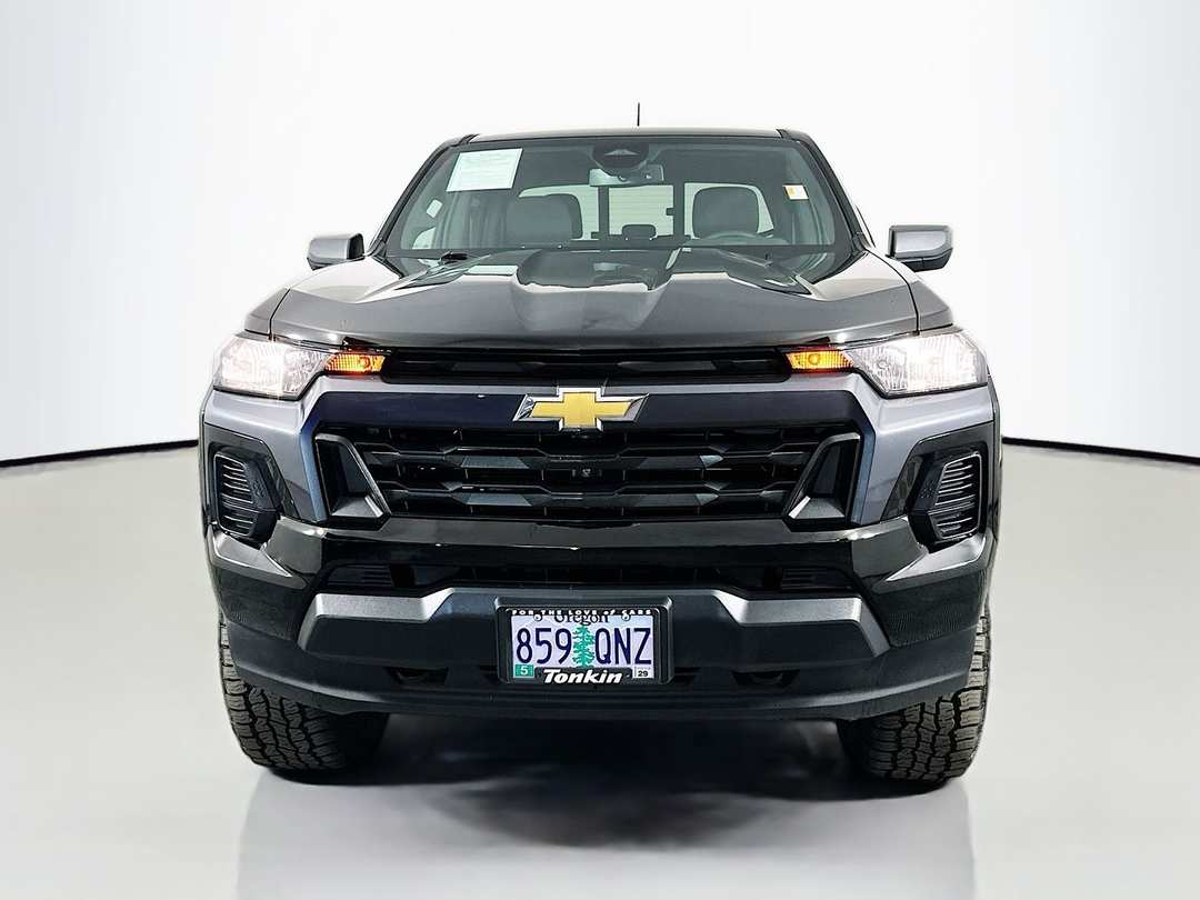 2025 Chevrolet Colorado LT - Image 2