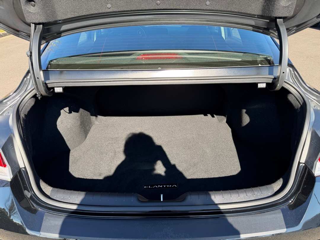 2023 Hyundai Elantra SEL - Image 11