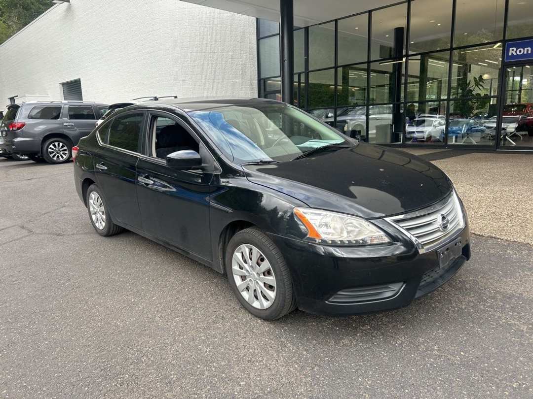 2013 Nissan Sentra SV - Image 2
