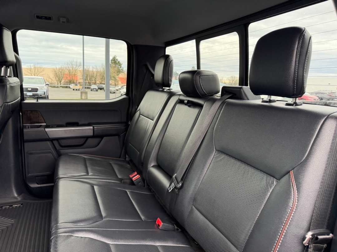 2022 Ford F-150 Lariat - Image 31