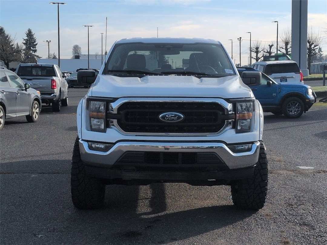 2023 Ford F-150 XL - Image 8