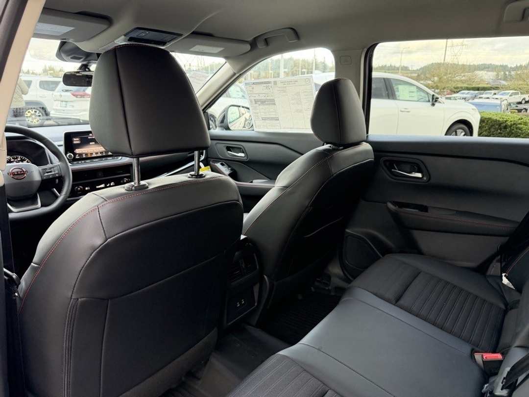 2026 Nissan Rogue Rock Creek - Image 31