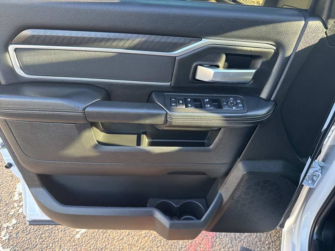 2025 Ram 2500 Big Horn - Image 17