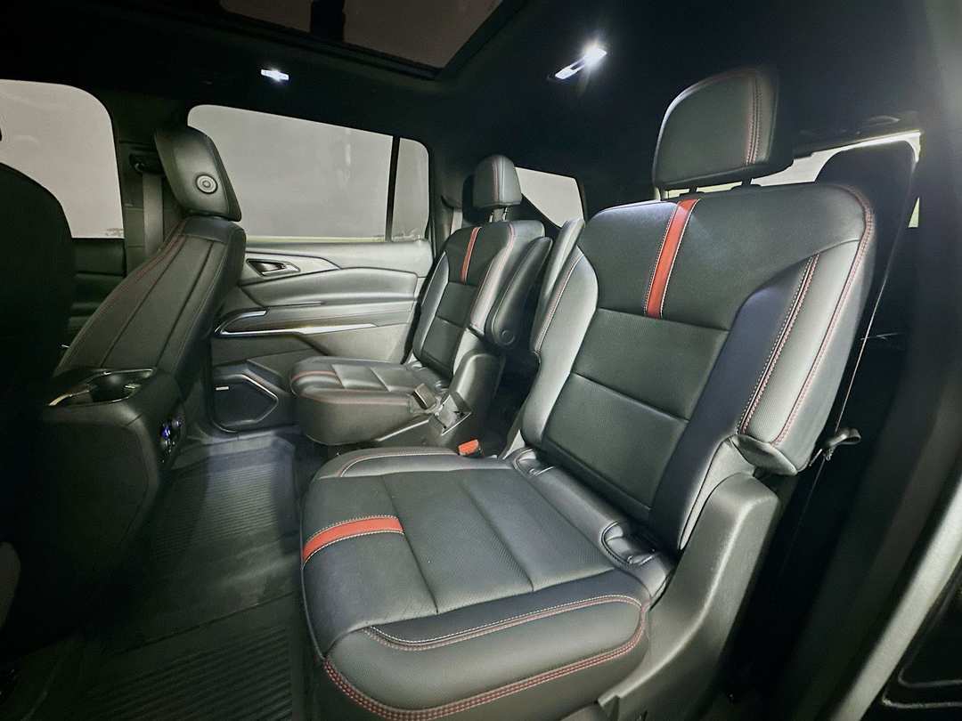 2025 Chevrolet Traverse RS - Image 27