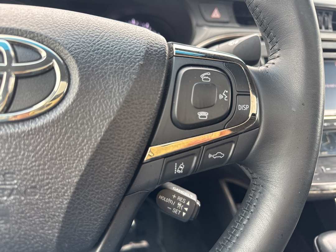2016 Toyota Avalon - Image 35