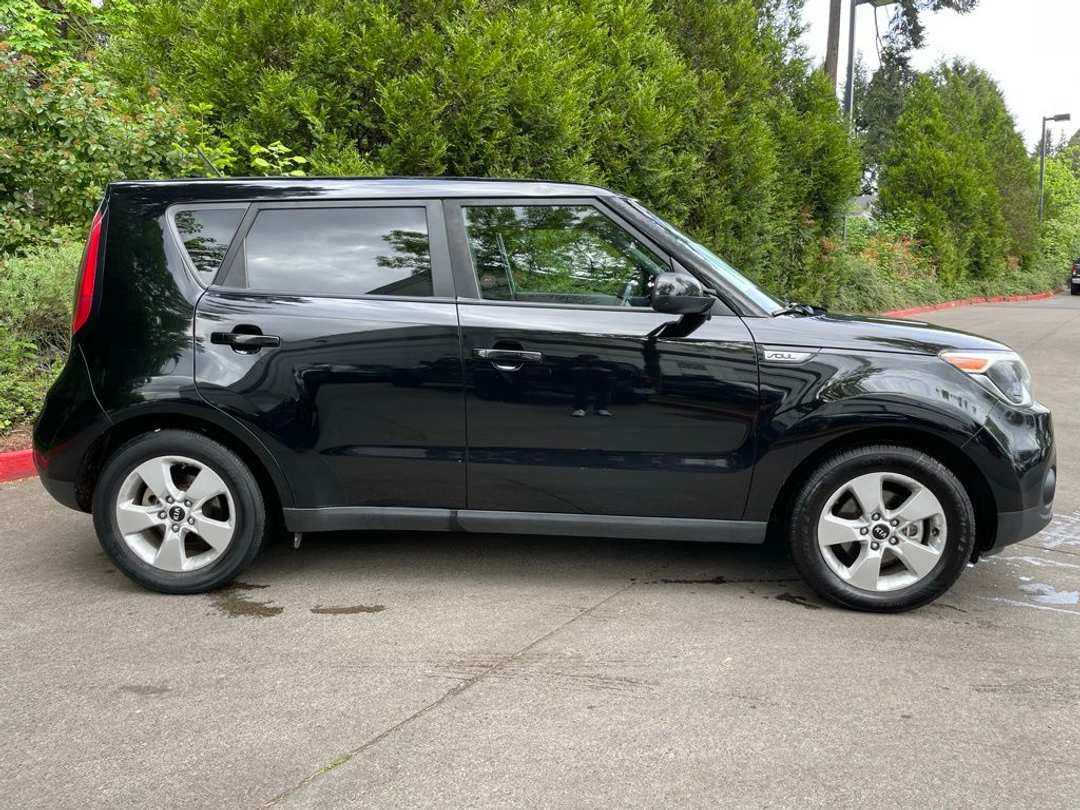 2017 Kia Soul Base - Image 3