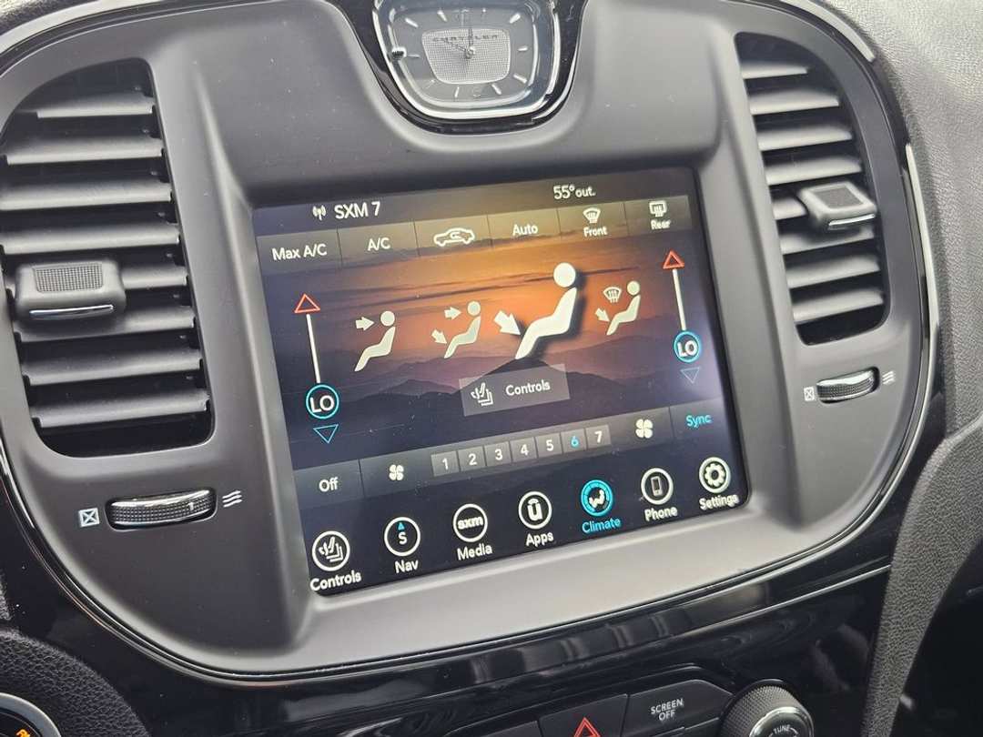 2023 Chrysler 300 S - Image 22