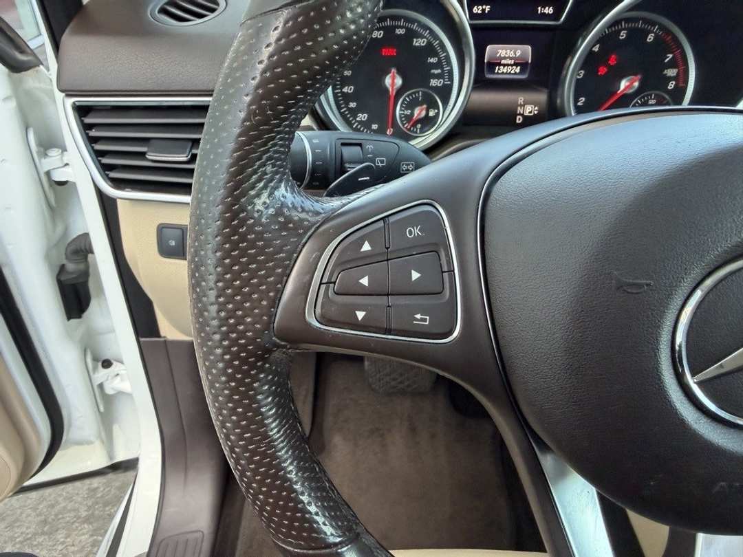 2016 Mercedes-Benz GLE GLE 350 - Image 17