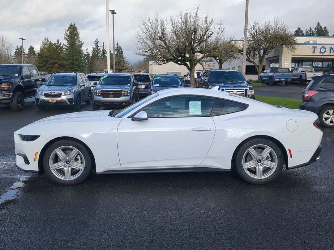 2026 Ford Mustang EcoBoost - Image 2