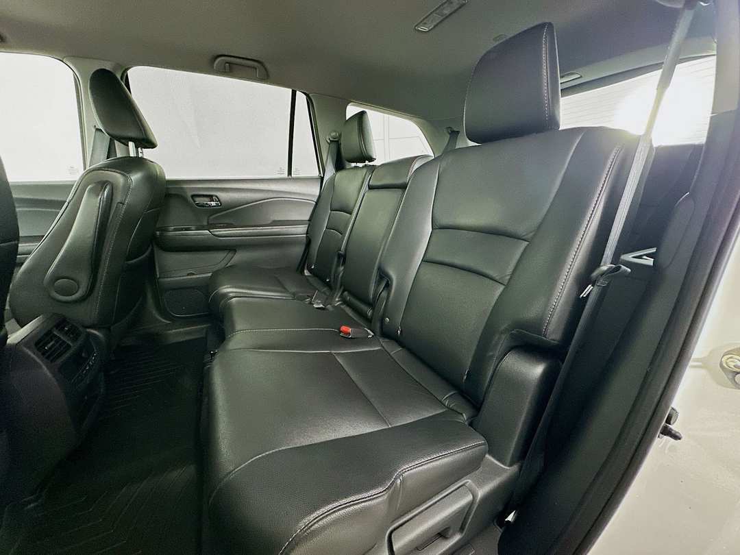 2018 Honda Pilot EXL - Image 25