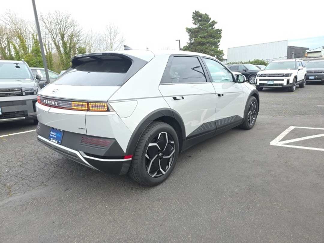 2022 Hyundai Ioniq 5 SEL - Image 5