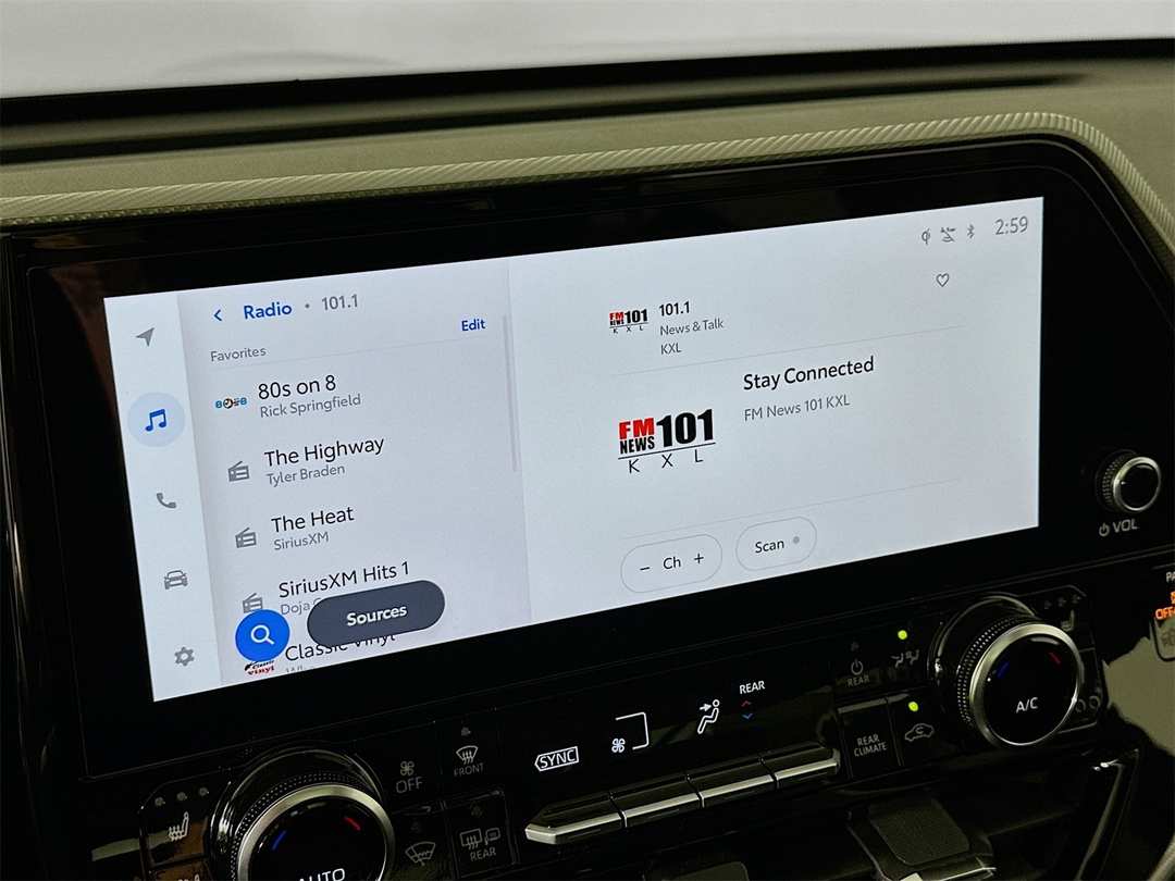 2026 Toyota Highlander Platinum - Image 15
