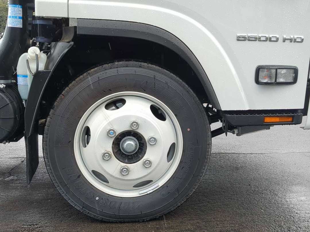 2024 Chevrolet 5500 Hd Lcf Dry Box - Image 23