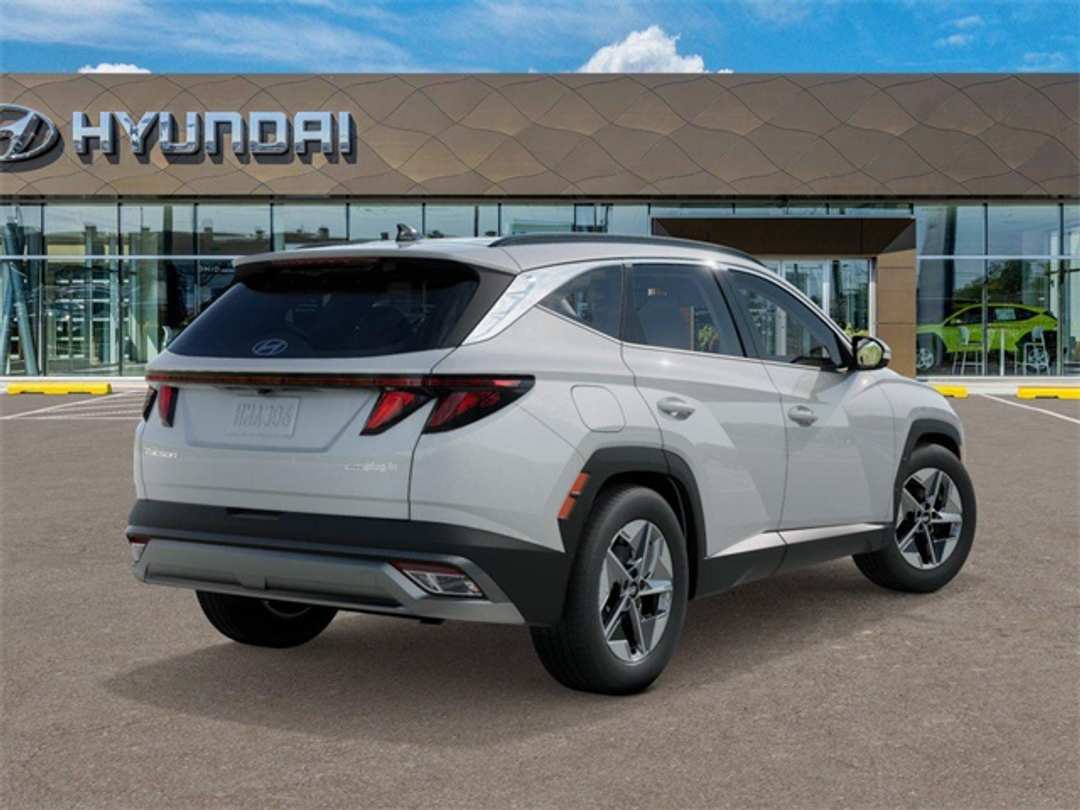 2026 Hyundai Tucson SEL - Image 4
