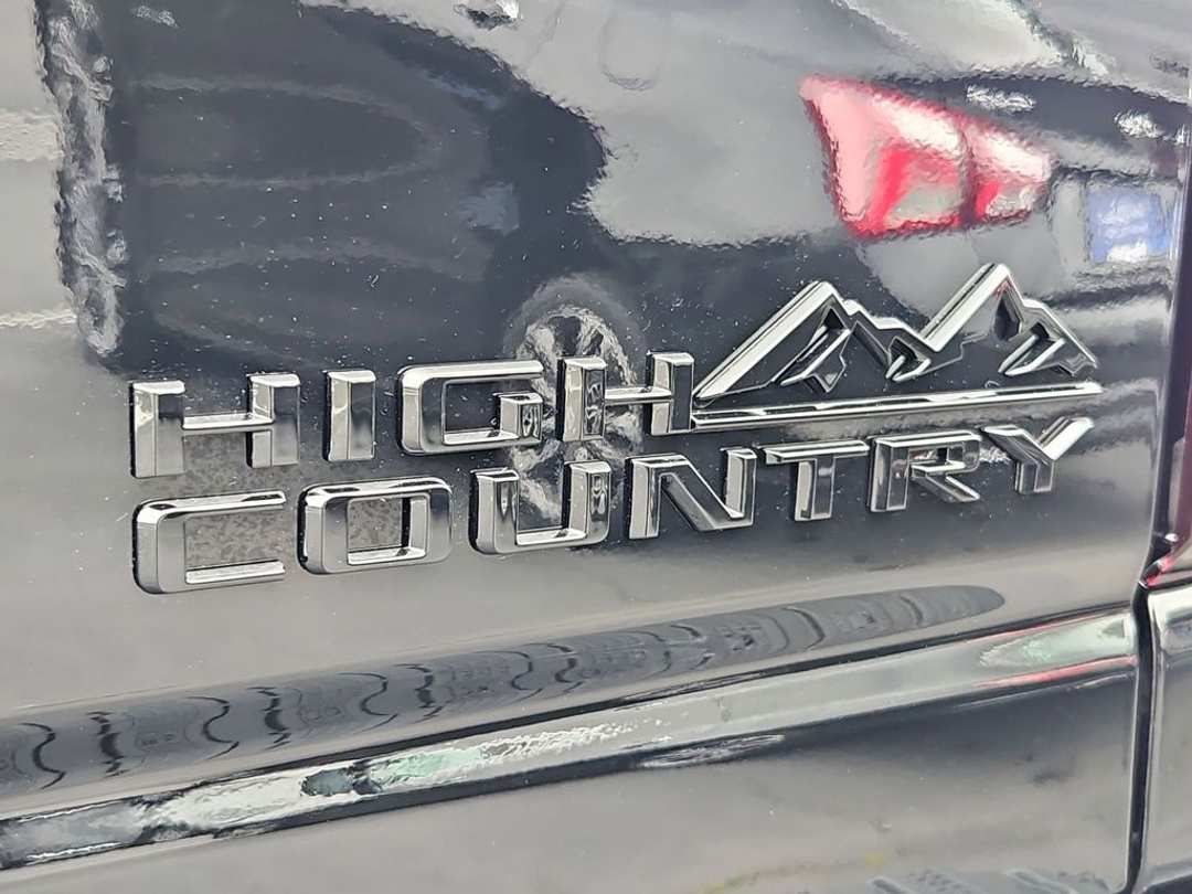 2026 Chevrolet Silverado 3500Hd High Country - Image 38