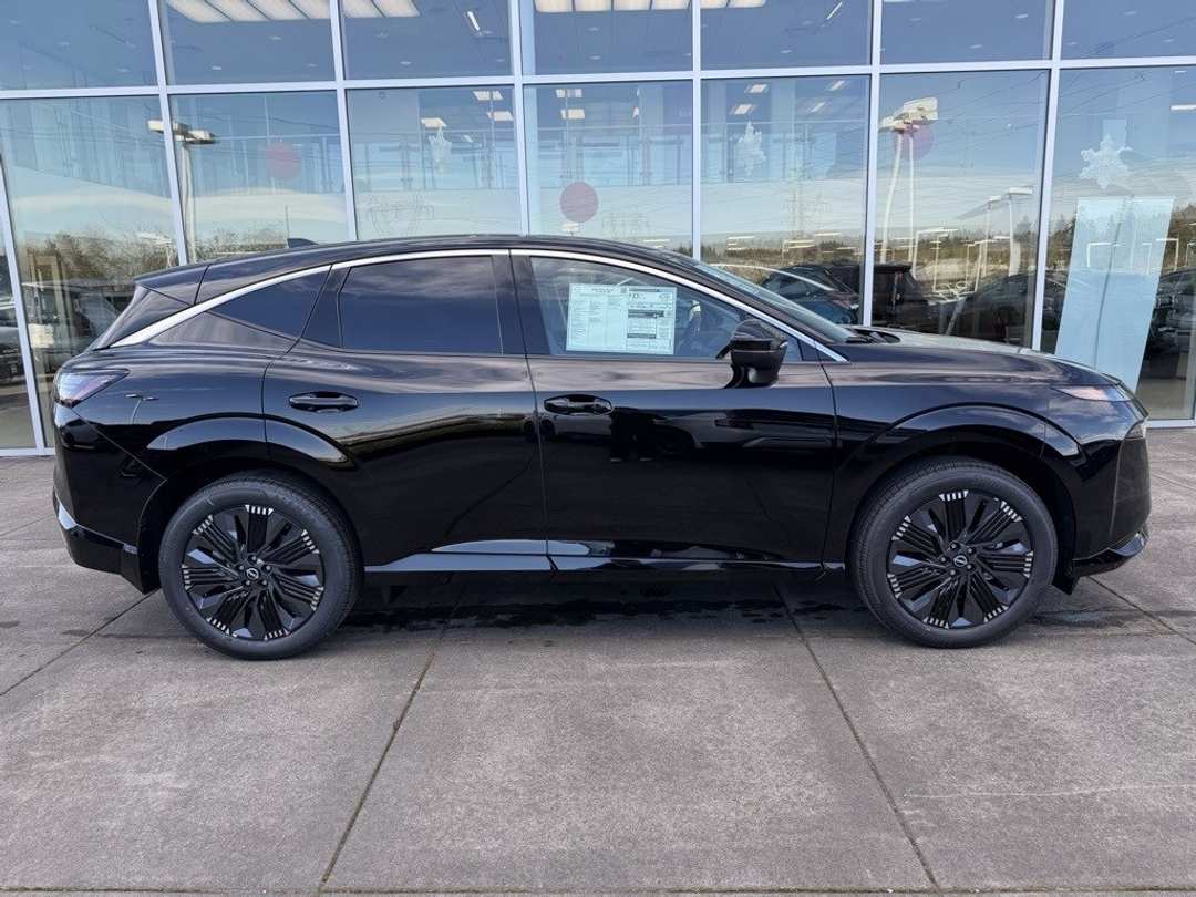 2026 Nissan Murano Platinum - Image 8