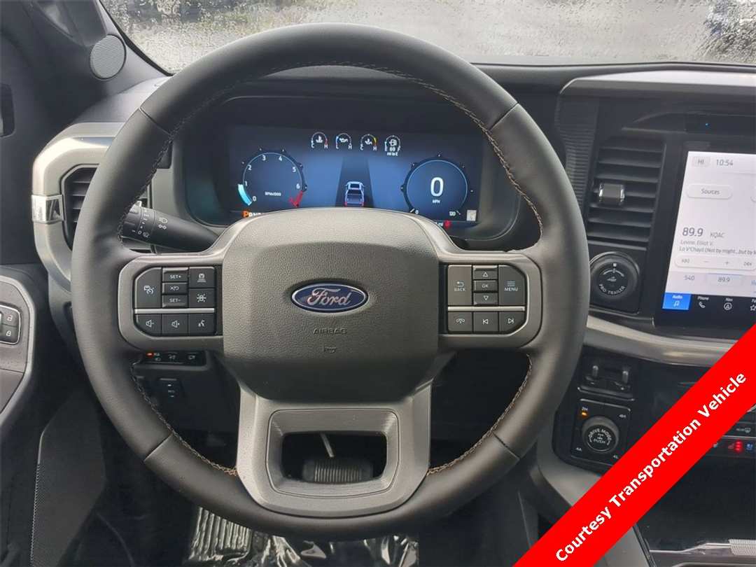 2025 Ford F-150 Lariat - Image 14