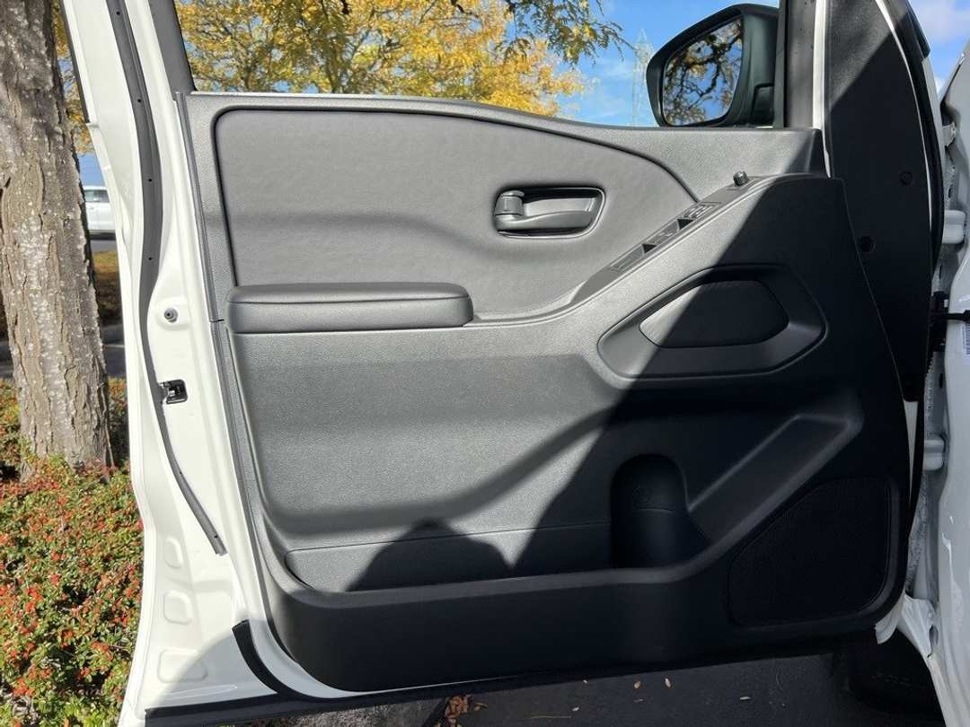 2026 Nissan Frontier SV - Image 10