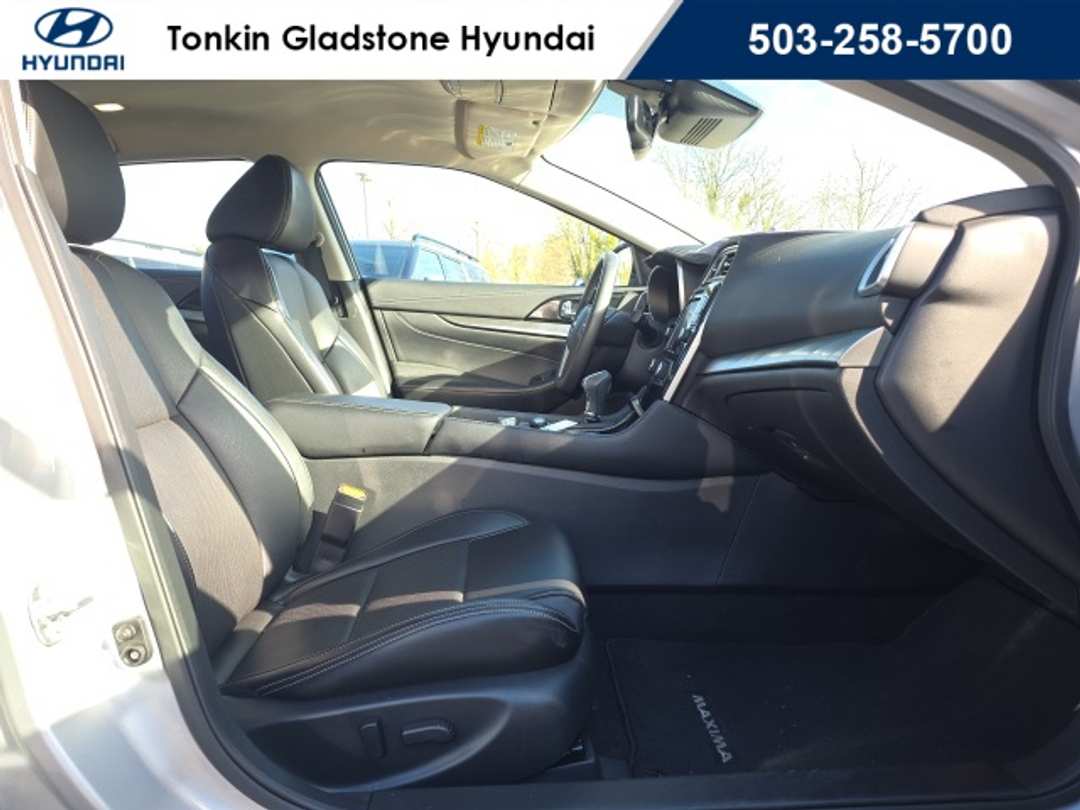 2023 Nissan Maxima SV - Image 21