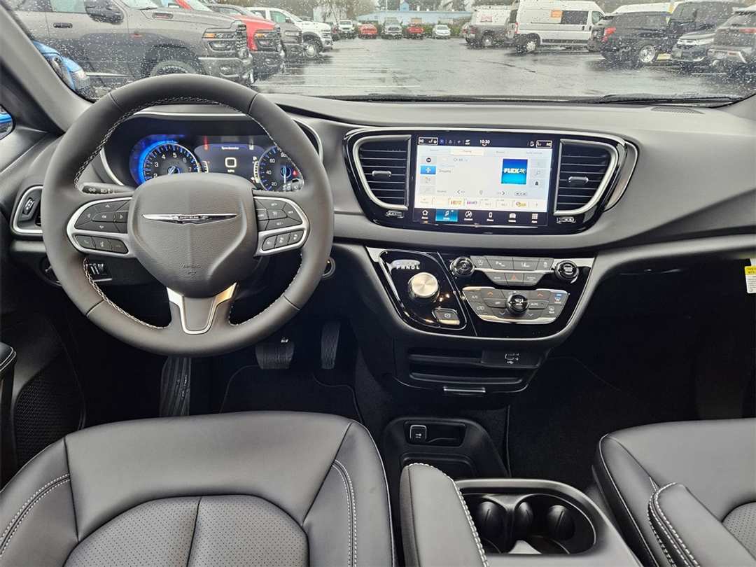 2026 Chrysler Voyager LX - Image 27