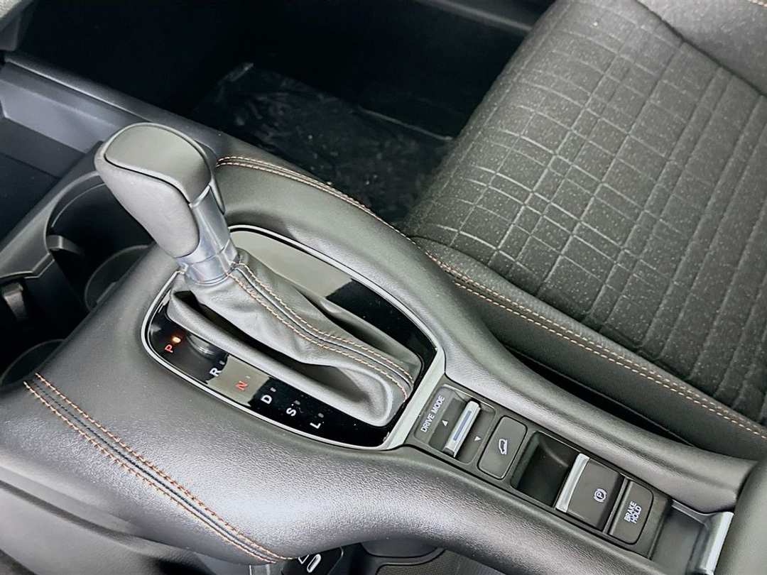 2026 Honda HR-V Sport - Image 17