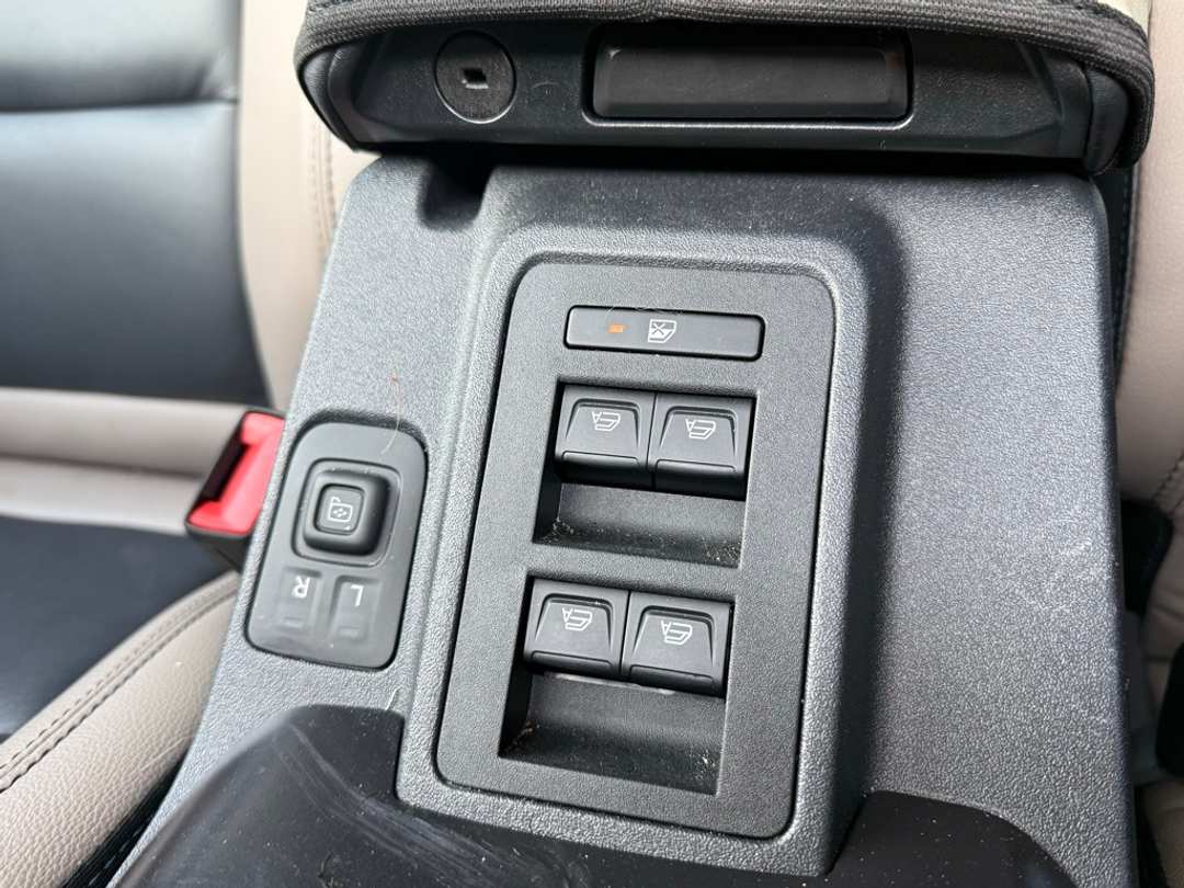 2024 Ford Bronco Wildtrak - Image 27