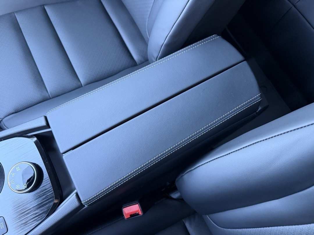 2026 Nissan Rogue Dark Armor - Image 27