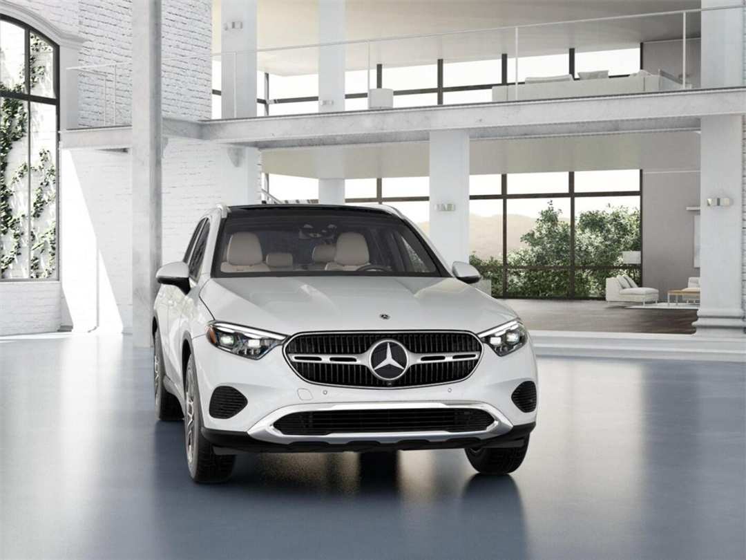 2026 Mercedes-Benz GLC GLC 300 - Image 8