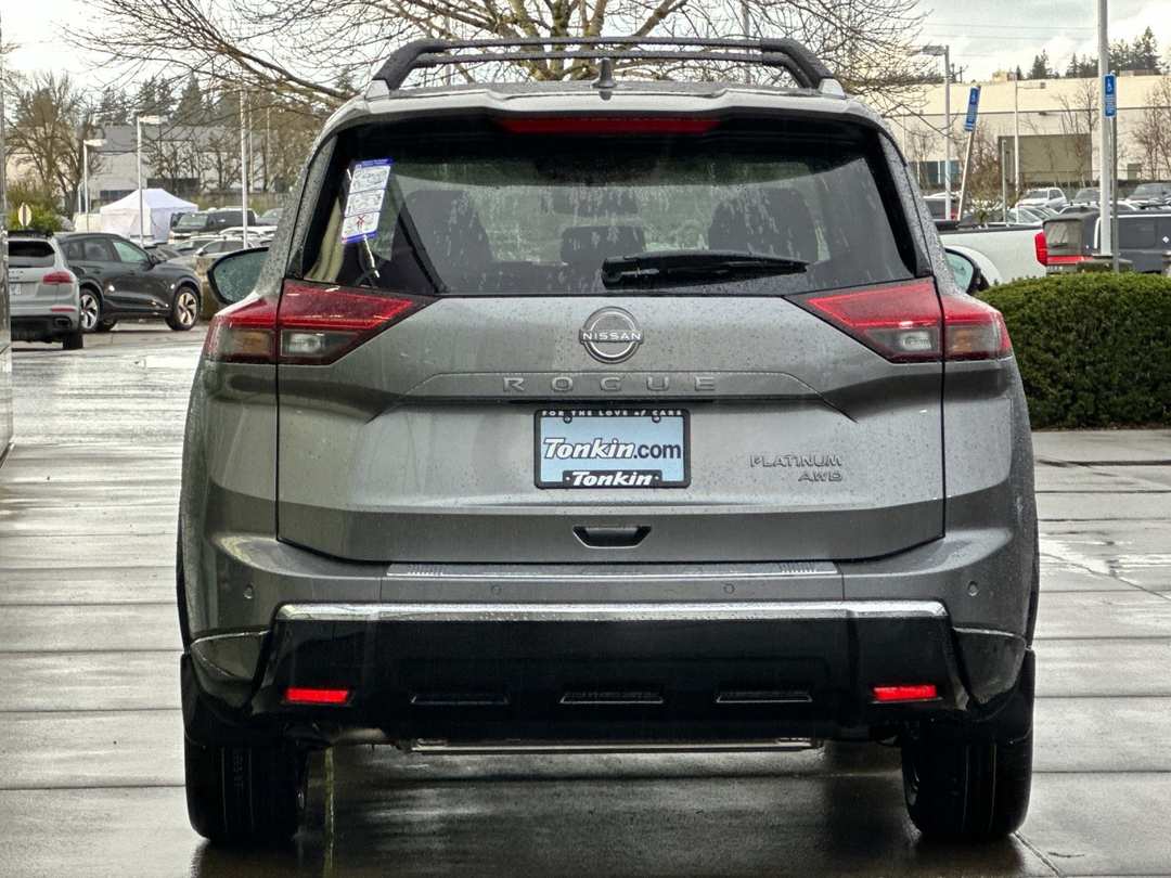 2026 Nissan Rogue Platinum - Image 4