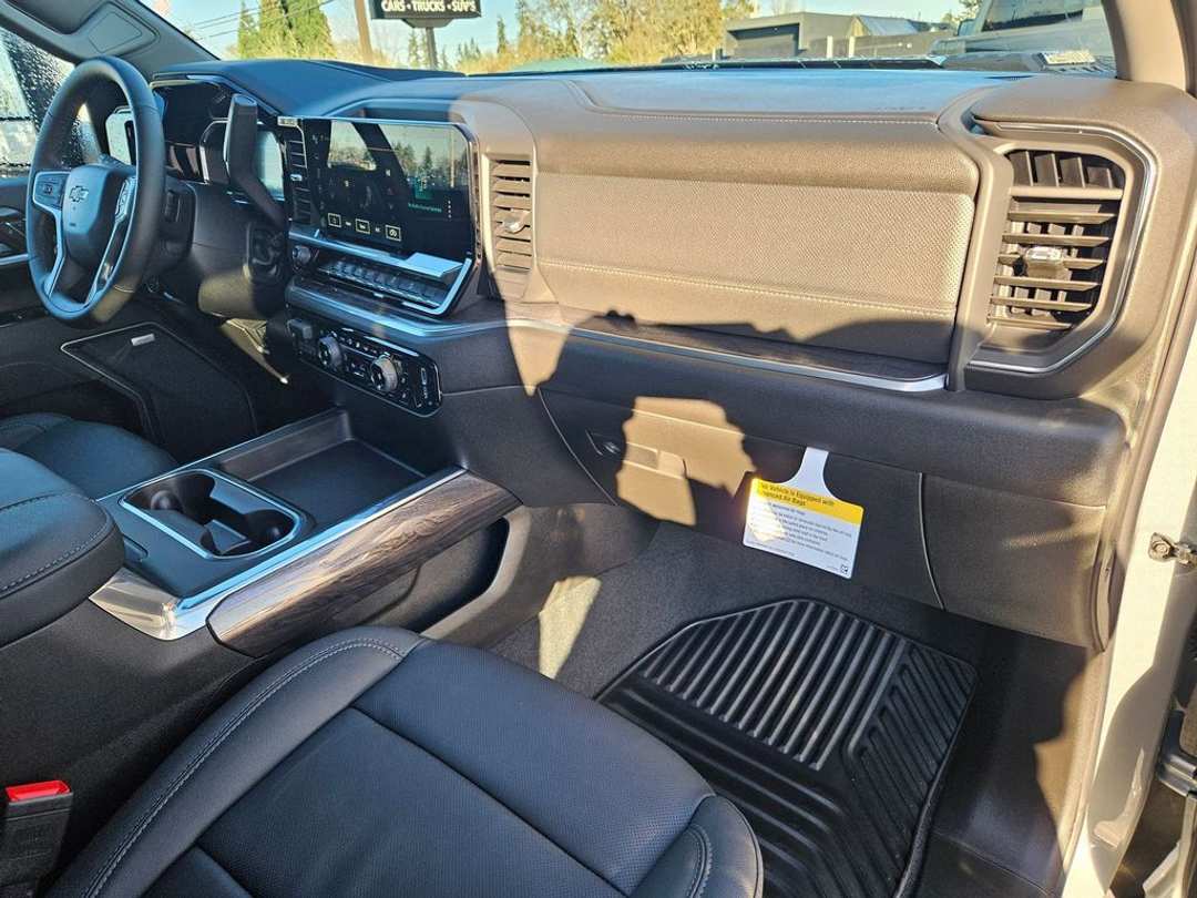 2026 Chevrolet Silverado 2500Hd LTZ - Image 45